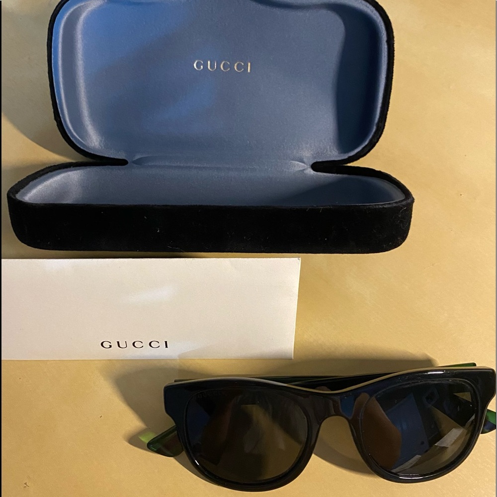 Black Gucci Sunglasses